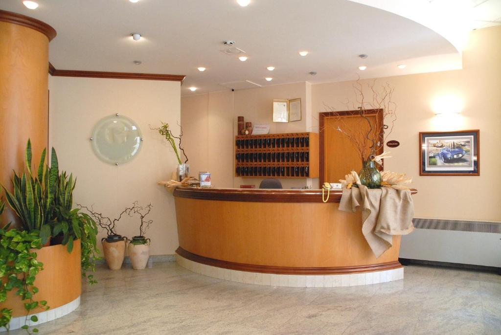 Hotel La Fenice Formigine Exterior photo